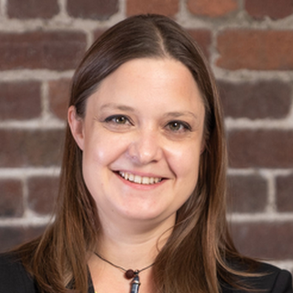 Barbara Mertins Headshot